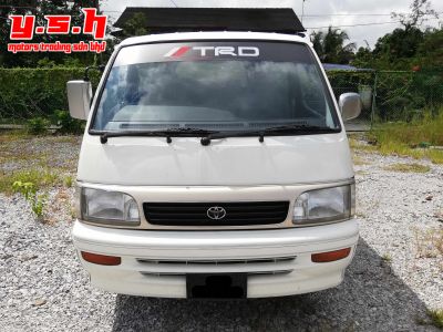 TOYOTA HIACE VAN 2.8 MANUAL 1990