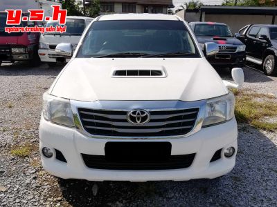 TOYOTA HILUX 3.0G AUTO 2014