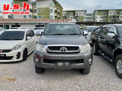 TOYOTA HILUX D/CAB 2.5 MANUAL 2008