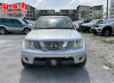 NISSAN NAVARA 2.5L 4X2 AUTO 2013