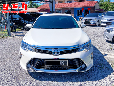 TOYOTA CAMRY 2.5L HYBRID AUTO 2015