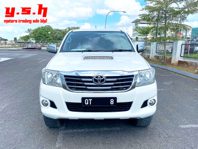 TOYOTA HILUX D/CAB 3.0 G AUTO 2014