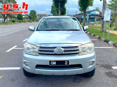 TOYOTA FORTUNER 2.7 V (PETROL) AUTO 2007