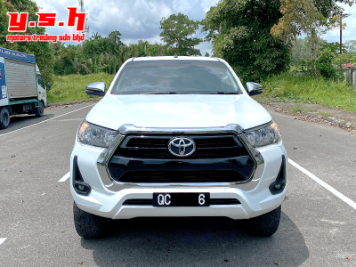 TOYOTA HILUX D/CAB 2.4G MT 4X4 MANUAL 2021