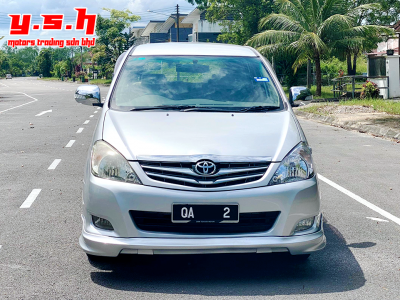 TOYOTA INNOVA 2.0G AUTO 2011