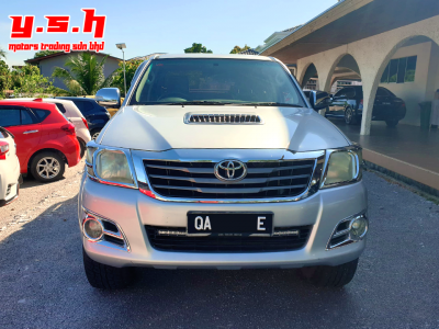 TOYOTA HILUX D/CAB 2.5 MT MANUAL 2013