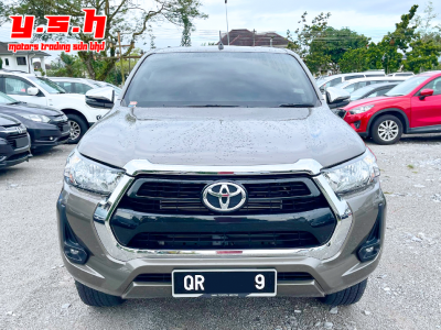 TOYOTA HILUX D/CAB 2.4G MT 4X4 MANUAL 2021
