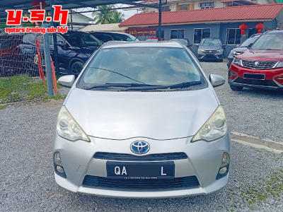 BODY PRICE . TOYOTA PRIUS C 1.5L AUTO 2012