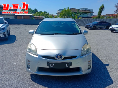 BODY PRICE . TOYOTA PRIUS 1.8L AUTO 2011