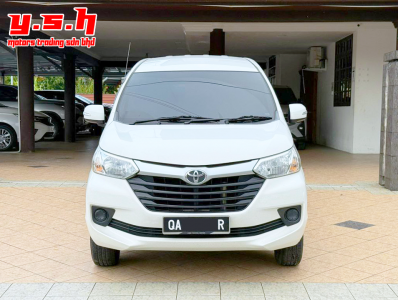 TOYOTA AVANZA 1.5 E AUTO 2016