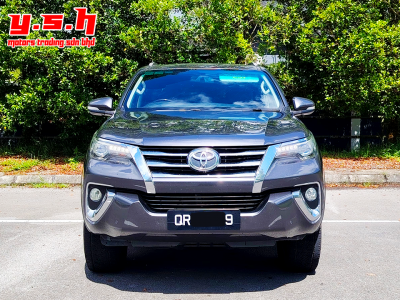 TOYOTA FORTUNER 2.7 PETROL 4X4 AUTO 2016