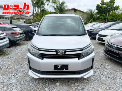 TOYOTA VOXY 2.0 AUTO 2017/2022