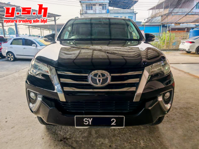 TOYOTA FORTUNER SRZ 2.7 PETROL AUTO 2017